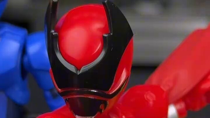 It can even transform, the Star Edition Super Sentai Brick Man is here #BruccoSuperSensai#BruccoBric