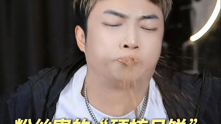 Kue bulan paling keras di dunia!