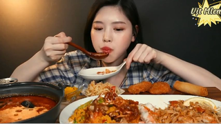 Mì xào Thái, cà ri Ri poo Pat Pong, canh chua tôm cay 2 #amthuc