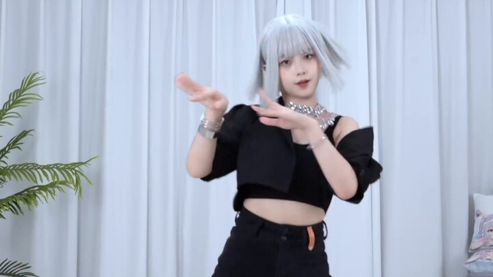 White-haired cool girl sexy cover LALISA💖 too hot💖 add some sweetness for you! | 4K quality