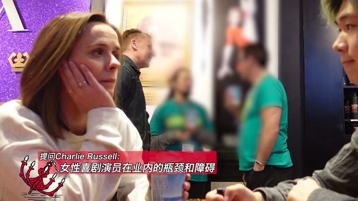 Charlie Russell trò chuyện về những bế tắc và rào cản của nữ diễn viên hài trong ngành [Tiểu Vĩ Show