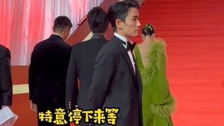 تأثرت جدًا بظهور تشو يي لونغ على السجادة الحمراء! ردوده الدافئة على المعجبين، واكتشافه أن ني ني لم ت