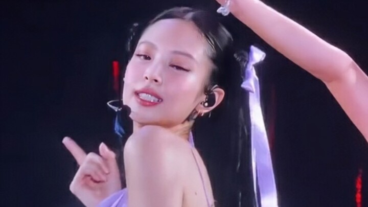 JENNIE Việt Nam: Encore solo + sân khấu YOU&ME