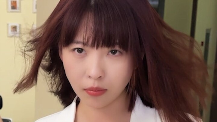 Employee: See? This is my boss's, and this is yours (with a cocky look)