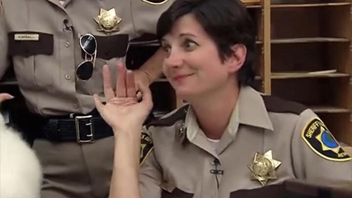 Reno 911! Mùa 5, Tập 11 Tôi vẫn thích dáng vẻ ngang tàng của bạn lúc nãy