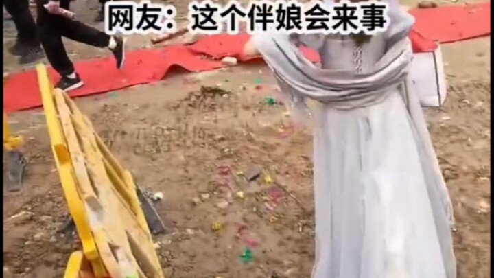 เพื่อนเจ้าสาวคนนี้เก่งจริงๆเลยนะ