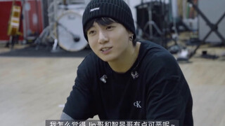 【Jeongguk】“Tại anh Jin và anh Jimin hết đó, bài hát của chúng tôi lúc nào cũng bị nâng tông lên cao 