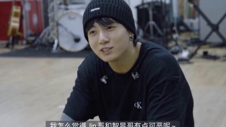 【تيان جينغجو】"الكلام كله بسبب الأخ جين والأخ جيمين، أغانينا دائمًا ما تصبح عالية جدًا～"