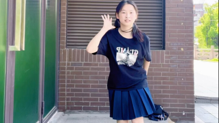 [Wanwan] The loli god’s requiem! I danced a little bit (hehe)! Everyone probably knows what this son