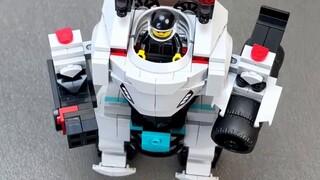 Mercedes-Benz AMG turns into a Mercedes-Benz combat mecha.