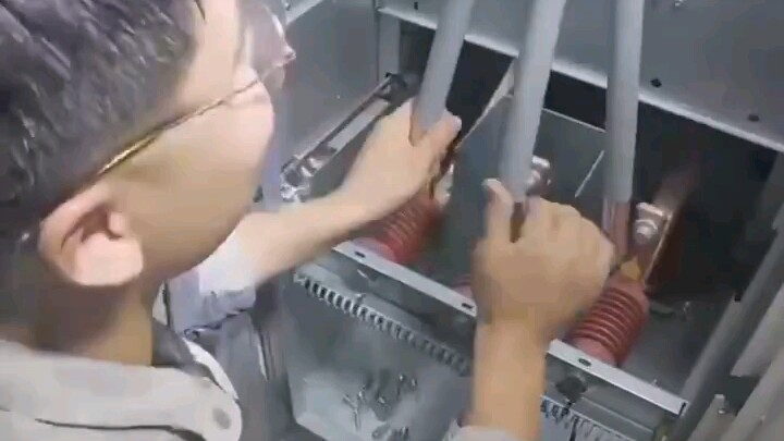 Cái việc này làm thế nào đây #Điện công nghiệp nối dây