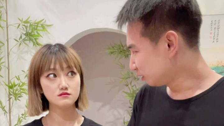 Có ai đưa em gái cùng phái của tôi đi trám răng không, còn đang khóc nữa, đang chờ trực tuyến đây