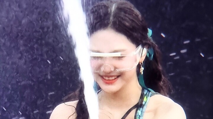 Ningning WATERBOMB Music Festival thirsty high-definition straight cut 230625