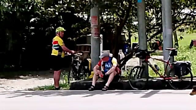 mga dyuhan Ng  ibang lahi nag bike via naujan Oriental mindoro to occidental mindoro