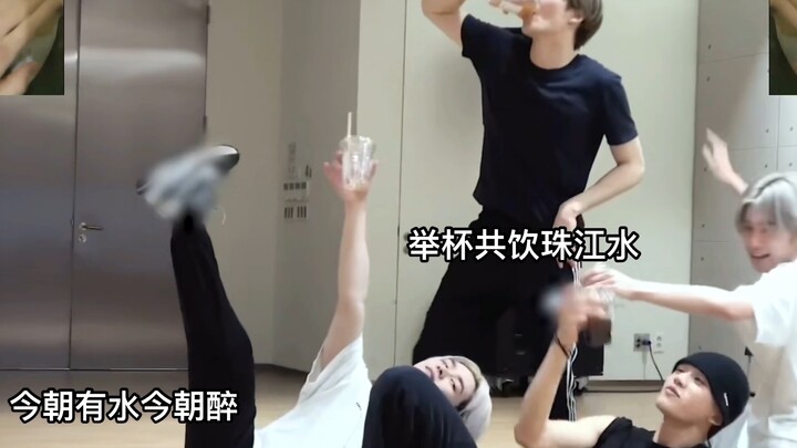 【WayV/WayV】Million-dollar direct shot "Kick Back" Crazy Ver./High Melon Concentration