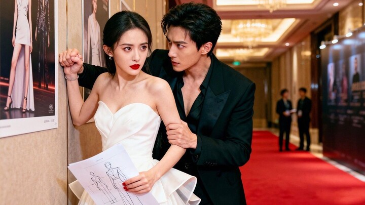 Musuh bebuyutan gila! selalu melekat dan ingin menciumku！