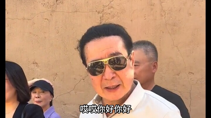นายกเทศมนตรีติงอี้เจินมาแล้ว แถมยังพาหลี่ต้าคังและเฉิงตูมาด้วย
