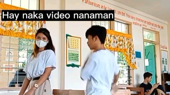 hhahhahhhah kasalanan mo yan kasi ikaw pinalinis 😂😂😂😂😂😂😂