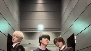 Park Jimin & TXT's Like Crazy Challenge
