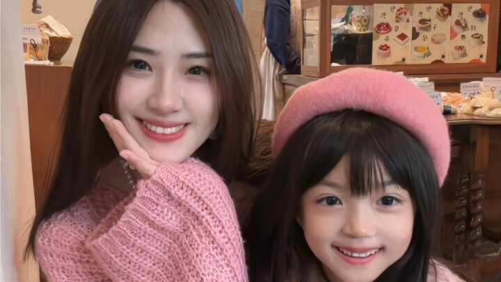 ชุดพ่อแม่ลูกที่ลูกสาวฉันจัดเอง!