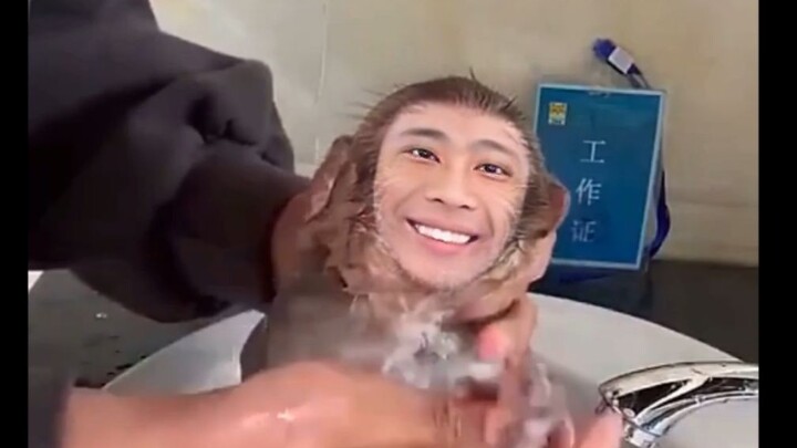 อาบน้ำให้คุณลู่