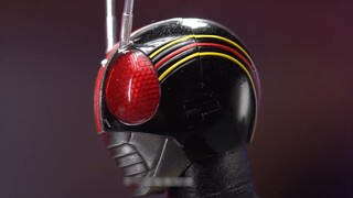 ใช้ความรักมาเติมเต็ม "กาวระเบิด" หัวใจฮีโร่ในวัยเด็กของเทพชาย SHF กระดูกแท้แกะสลักสีดำ