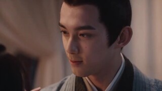 Khi tôi nhìn vẻ ngoài rực rỡ của Hình Hàn, một cảm giác quen thuộc kỳ lạ tràn ngập trong tôi...Cứu t