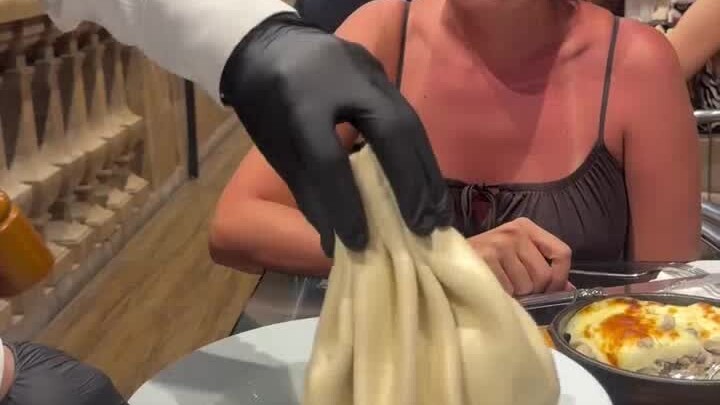 After Chinese soup dumplings were wildly reimagined by an overseas influencer restaurant, I finally 
