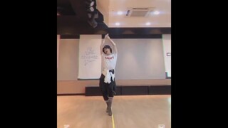 [Zhao Quan] I've been in the army for two years and I'm exhausted! The original girl group dancer is