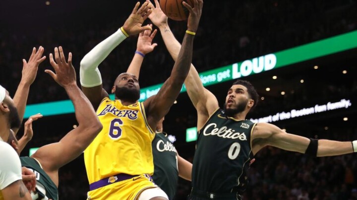 Penjaga Cahaya: Lakers vs. Celtics