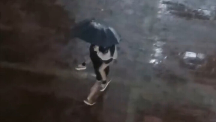Can’t they afford two umbrellas?