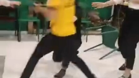 The Infamous Legend of He Jin Yin, the Delivery Guy