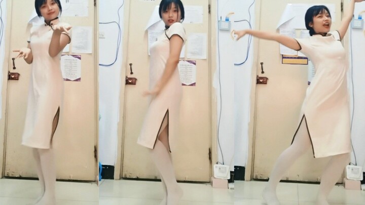 Is this the ancient style cheongsam worn by chubby girls [Yan Wuxie]?