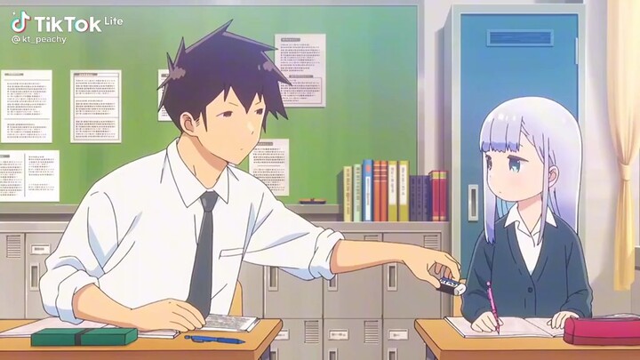 cô ấy thật nhỏ bé (anime)