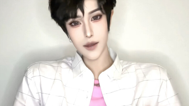 Qin Yu danced to “Soda Pop”