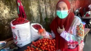 VLOG DADAKAN MUMPUNG LAGI DIKAMPUNG !! Seru belanja dipasar tradisional padang panjang #vlogperdana