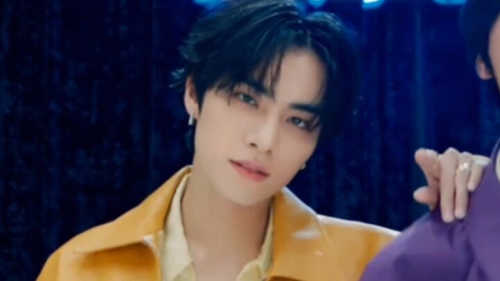 Akhirnya tidak perlu lagi diganggu oleh sutradara konser 80 yang hanya fokus pada Xiao Jun dari < PA