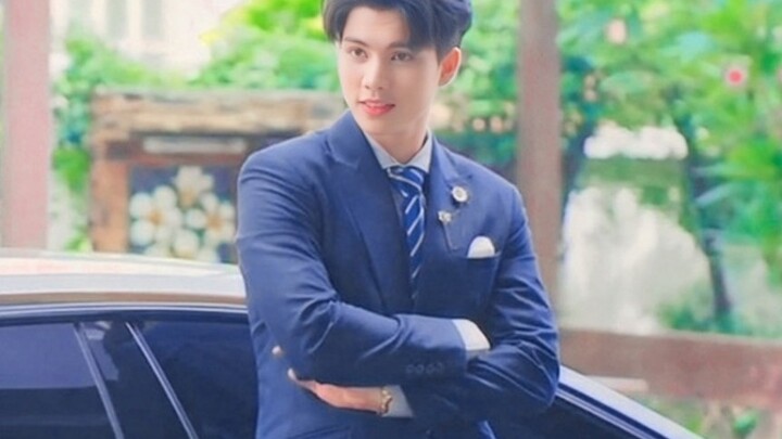 [Love is in the air] Paris Fashion Week: Cool Breeze's Wardrobe