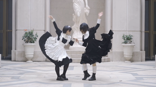 《贵族小姐和宫廷女仆的爱情故事》