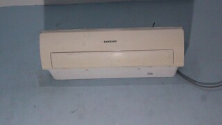 2014 Samsung Triangle Air Conditioner (AR05HCFSTWKN)