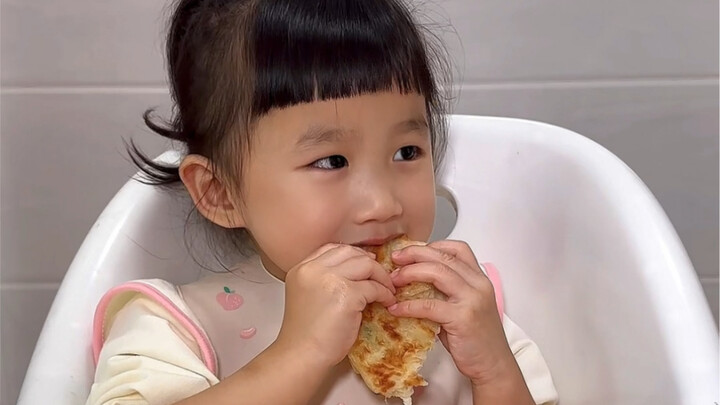 الأخت المدللة تظهر على الساحة