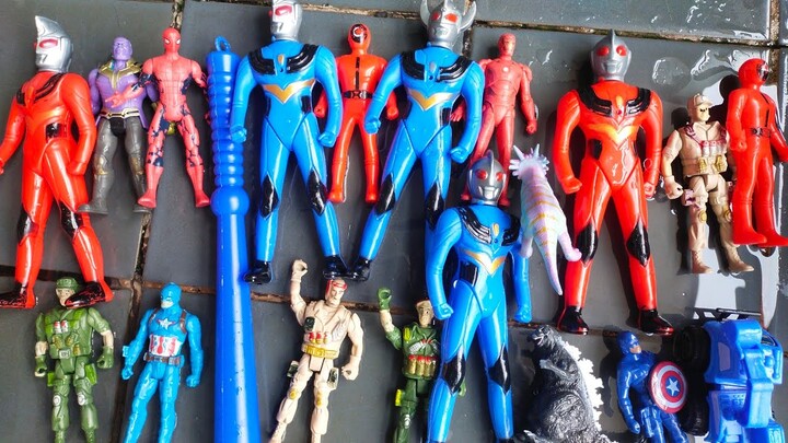 membersihkan mainan dinosaurus, squidgame, thanos, army toys, captain amerika, gozila, ultraman