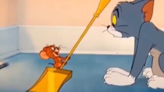 Tom is a champion at catching mice, but he can't catch Jerry!