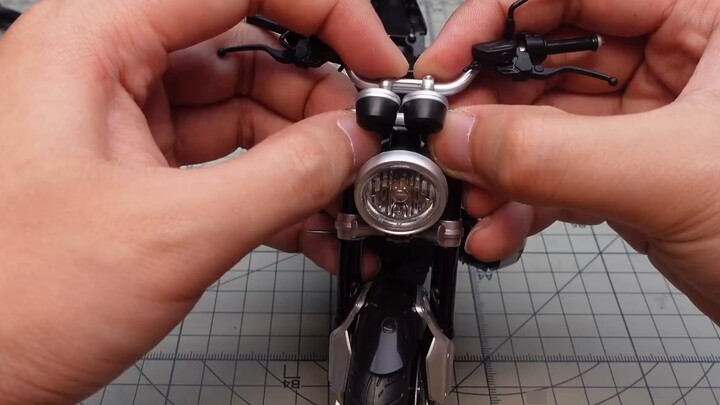 BMW? Maotai? Latte? Coffee? The first motorcycle for young people?