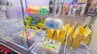 y2mate.com - Mystery bags Claw Machine at Gatcha_360p