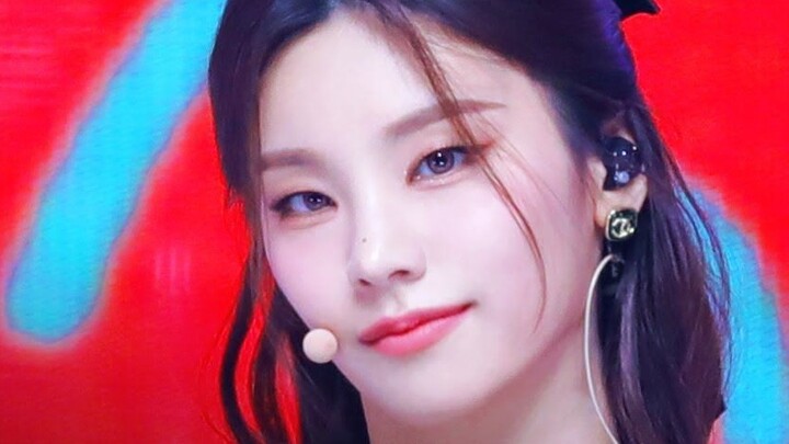 [YEJI] High School Rich Girl Princess 221231 MBC Song Festival Personal 4K Straight Shot
