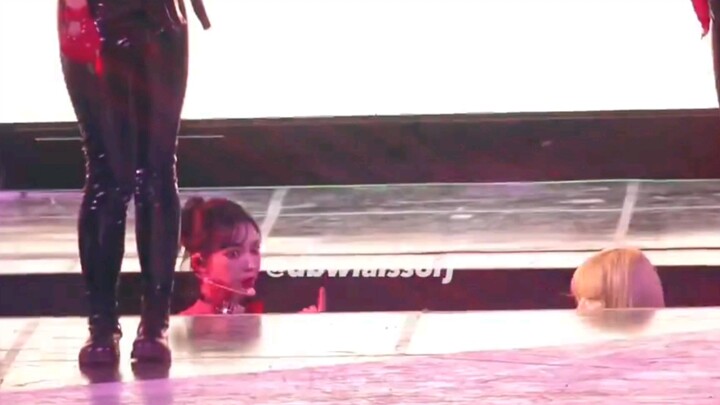 ปฏิกิริยาบนเวทีสุดเทพ!!! คอนเสิร์ตเยอะขนาดนี้ไม่ได้จัดไปเปล่าๆ หรอกนะ [ยูจีมิน] เวที MMA