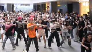 【TWICE】ฉันไม่มีอะไรจะพูดกับคนที่ไม่ได้ฟังเพลงนี้! - Talk that Talk Random Dance |. ร้องเพลงไปกับ Who