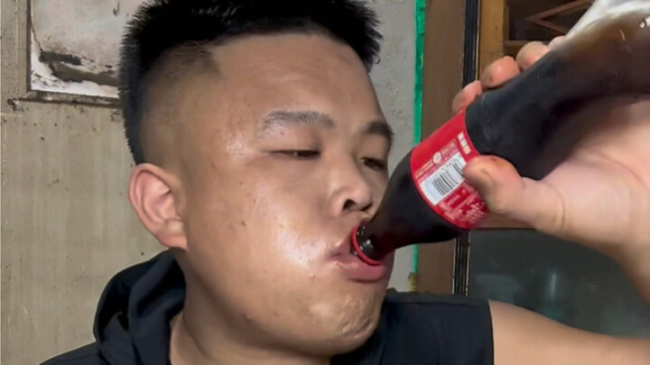 ฮ่าๆๆ! ในที่สุดก็ได้กินเนื้อแล้ว!