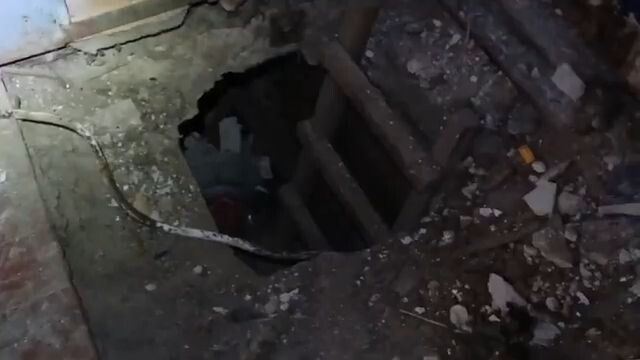 年は2035年です。